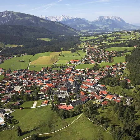 Mitte Reit im Winkl